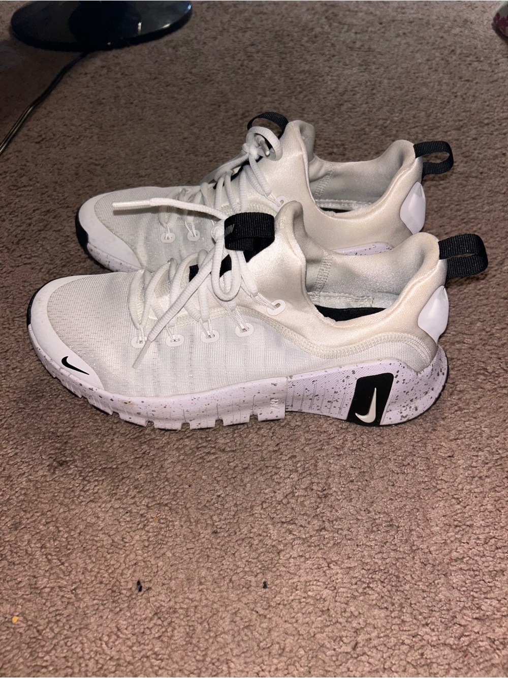 Nike  metcon White and Black Speckled Sole Running Shoes